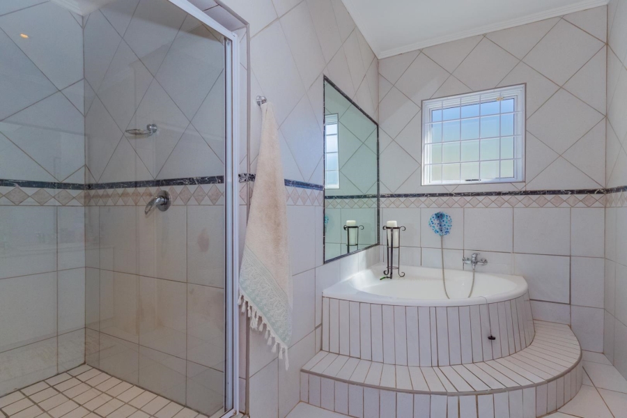 To Let 3 Bedroom Property for Rent in Northshore Western Cape